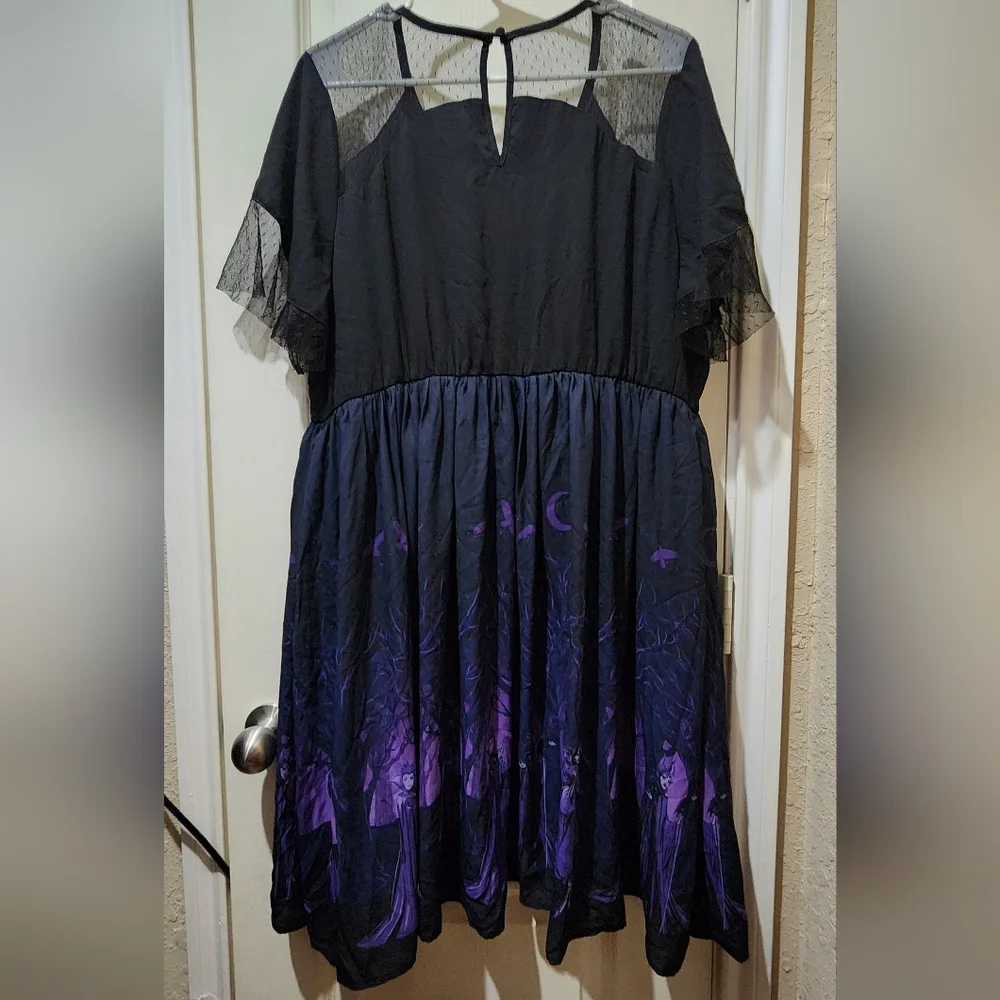 Disney/Torrid Villians Black and Purple Short Sleeve Dress Torrid Sz 2(18/20) - Picture 4 of 4